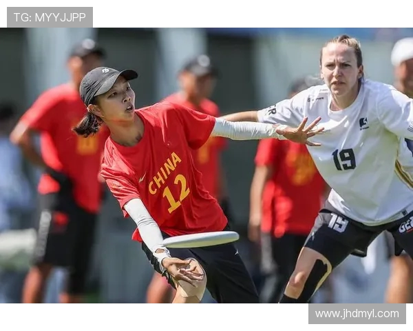 南京飞盘队与成都飞盘队的耐力较量赛后分析与反思