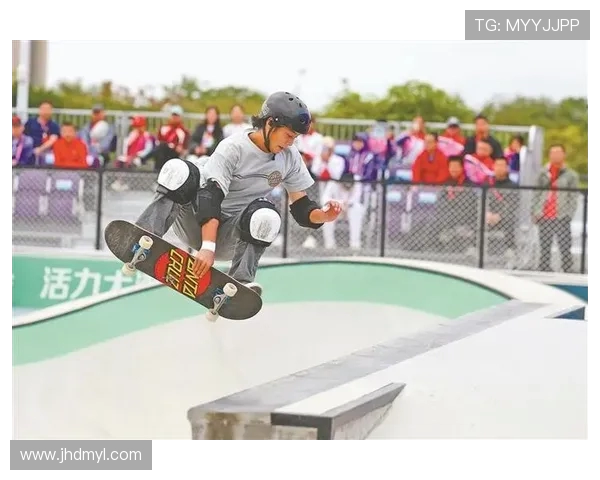 聚焦滑板运动的灵活性与技巧探讨：北京滑板队的成长与挑战