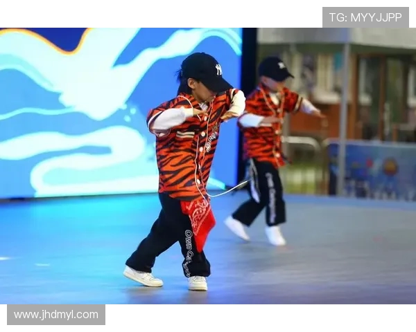 街舞战术解析：西安街舞队如何构建高效的转换体系与战斗策略