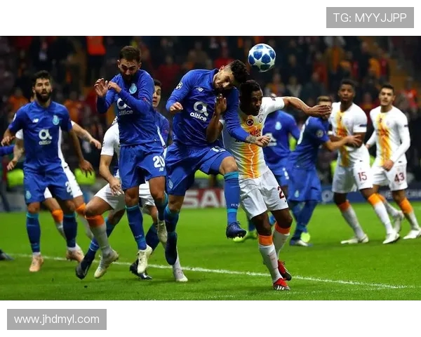 墨尔本胜利与西部联的激烈对决展现澳超精彩瞬间